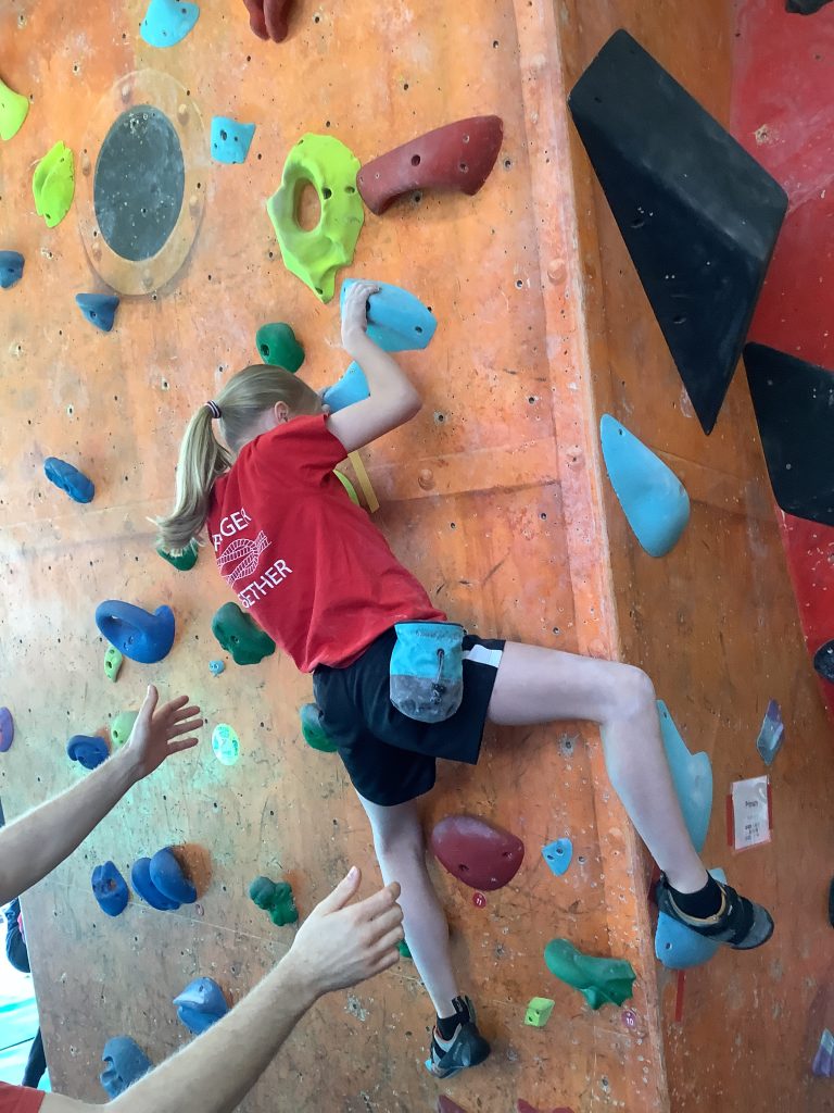 Y5/6 Bouldering Team Take Third in City Championship